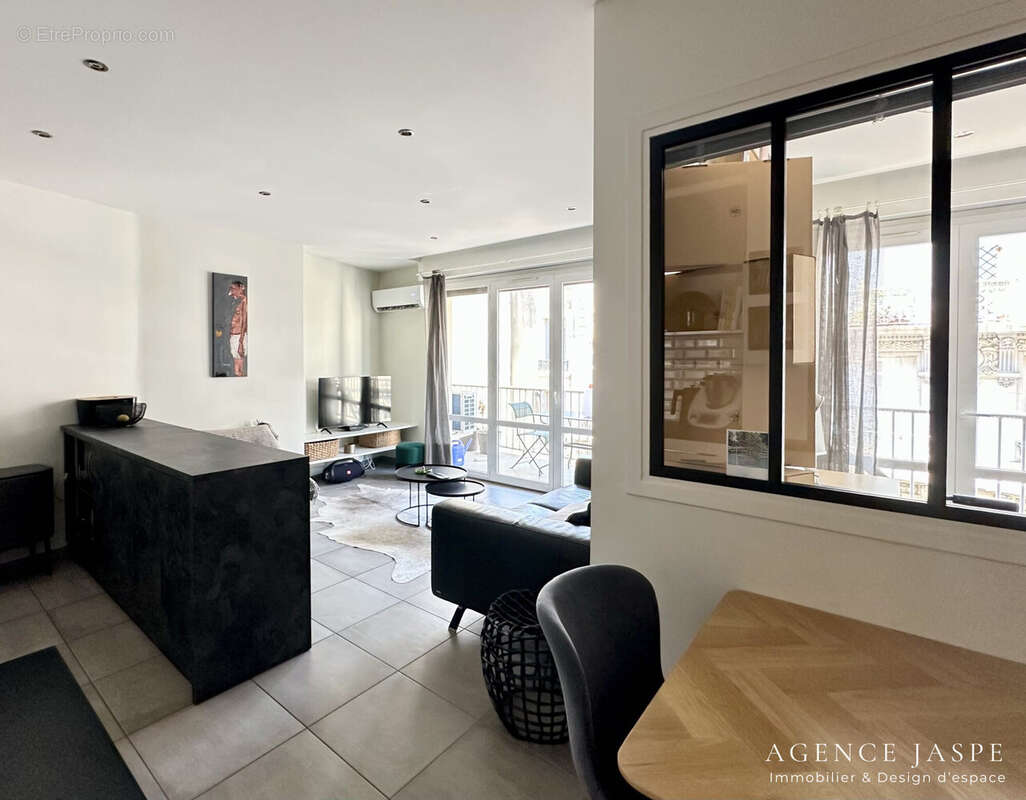 Appartement à SAINT-ETIENNE