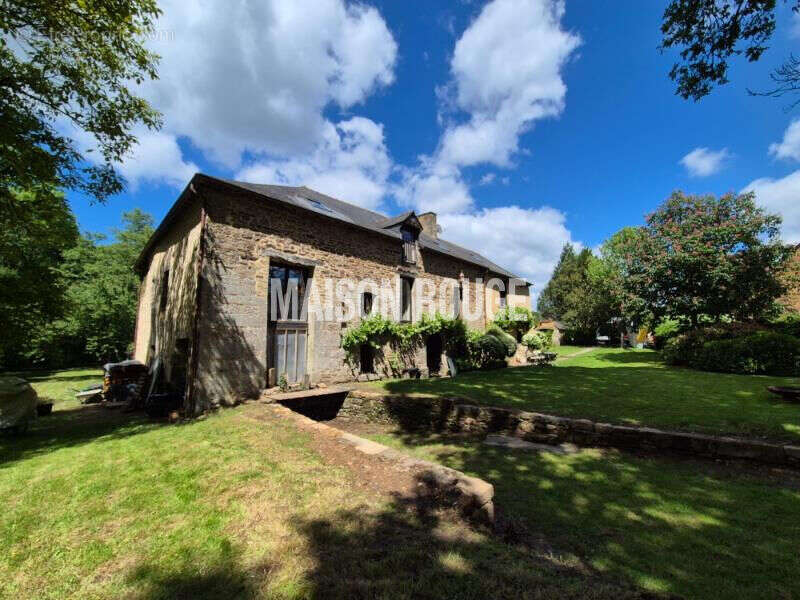 Maison à BECHEREL
