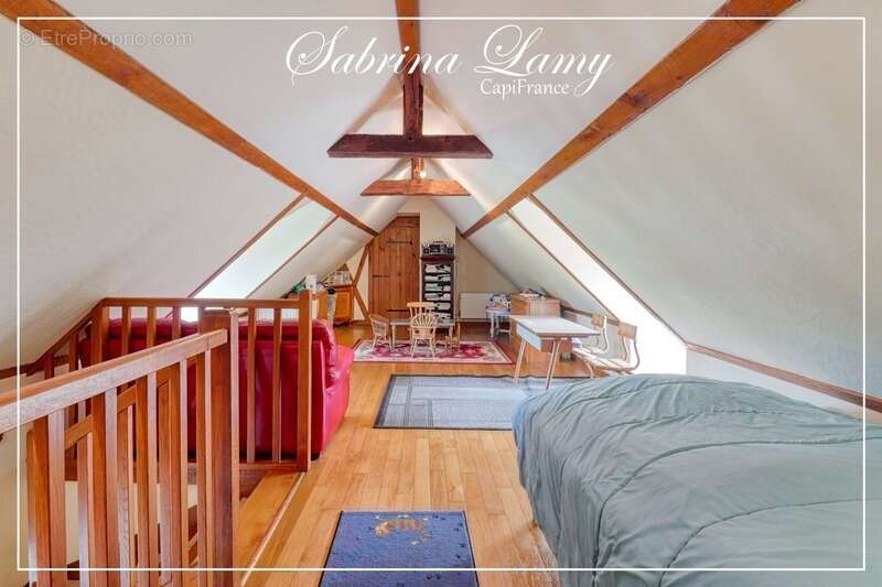  À Vendre : Élégante Propriété de Prestige en Pierre Meulière - 214 m² sur 2508 m² de Terrain - 5 chambres - photo 26