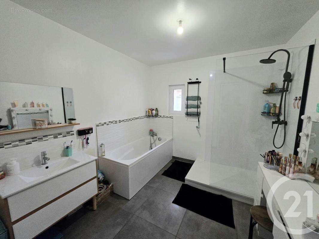 Maison à HEMEVILLERS