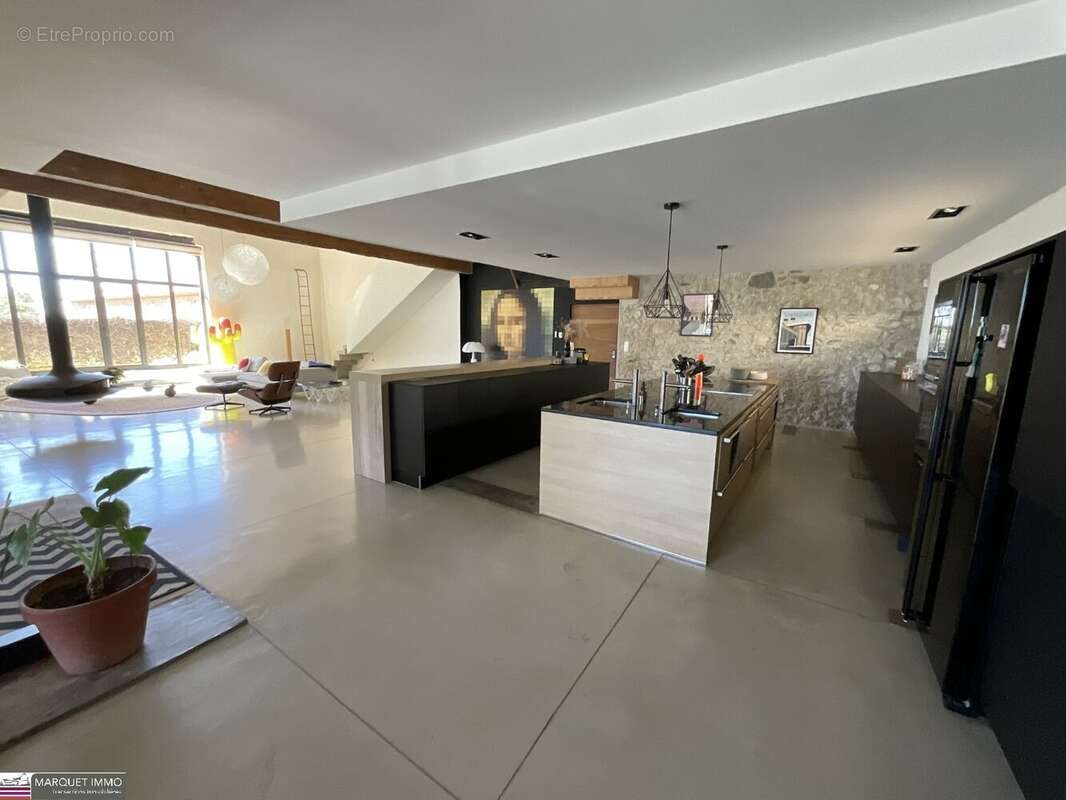 Maison à THEZAN-LES-BEZIERS