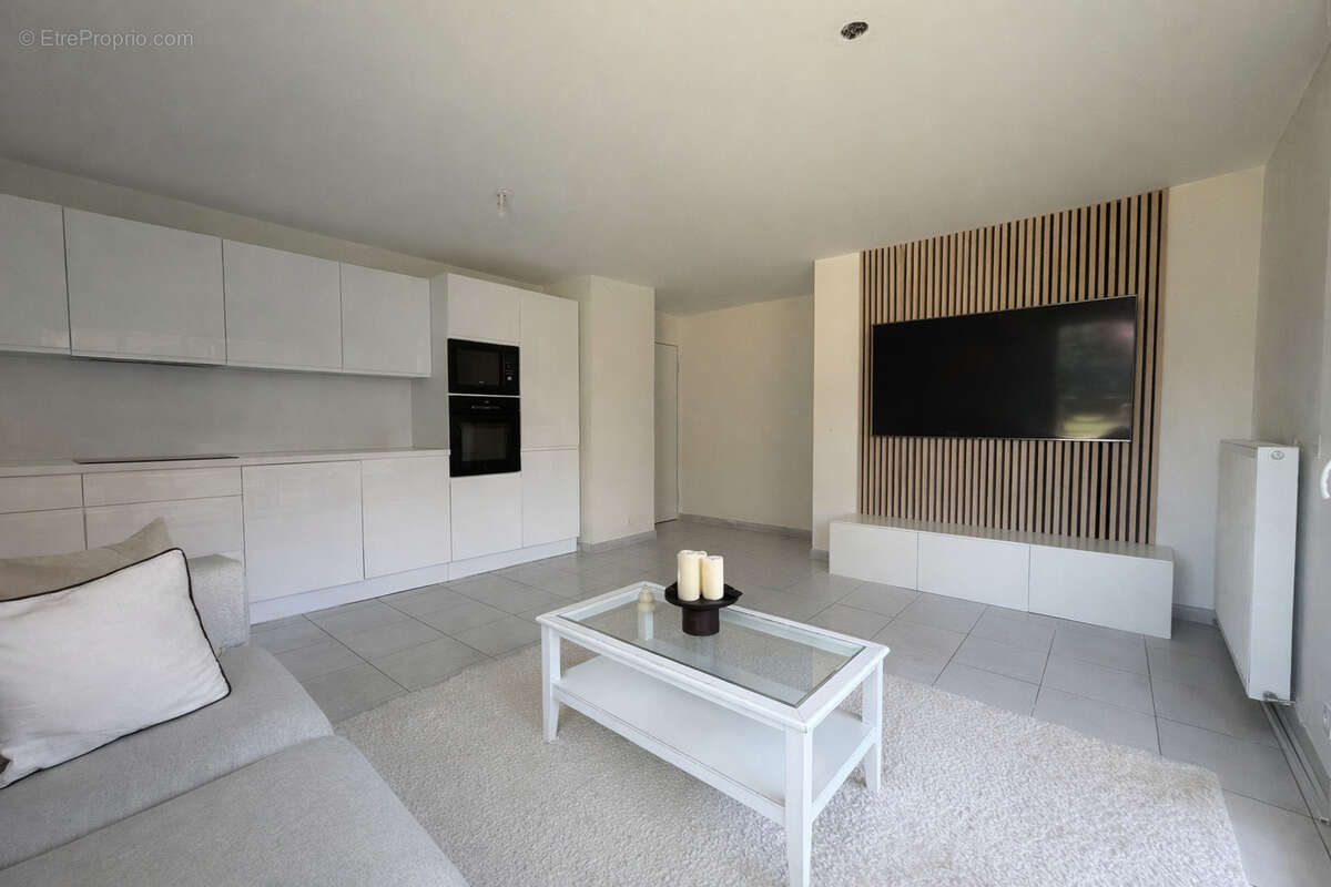 Appartement à VILLE-LA-GRAND