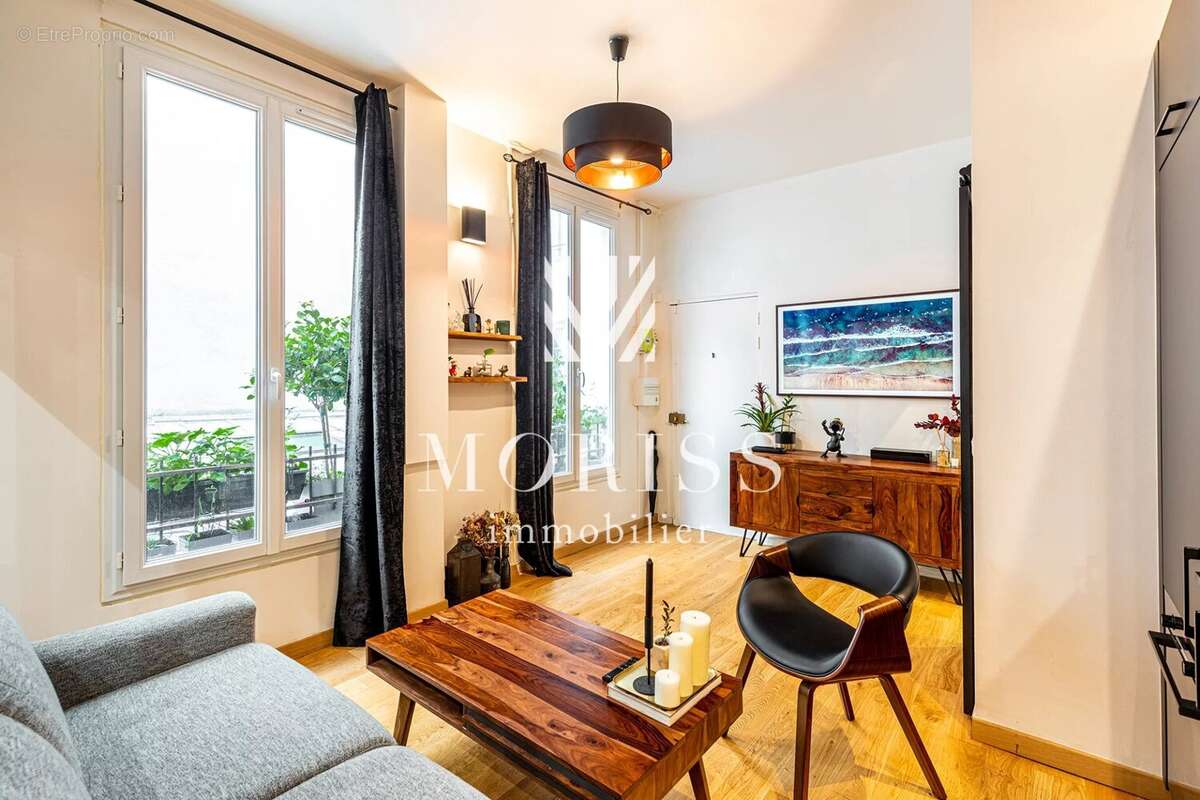 Appartement à PARIS-9E