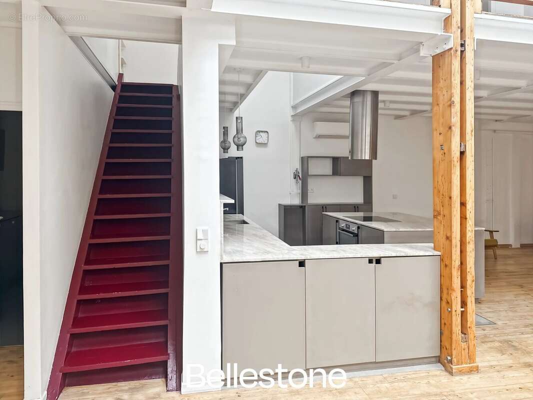 Appartement à PARIS-19E