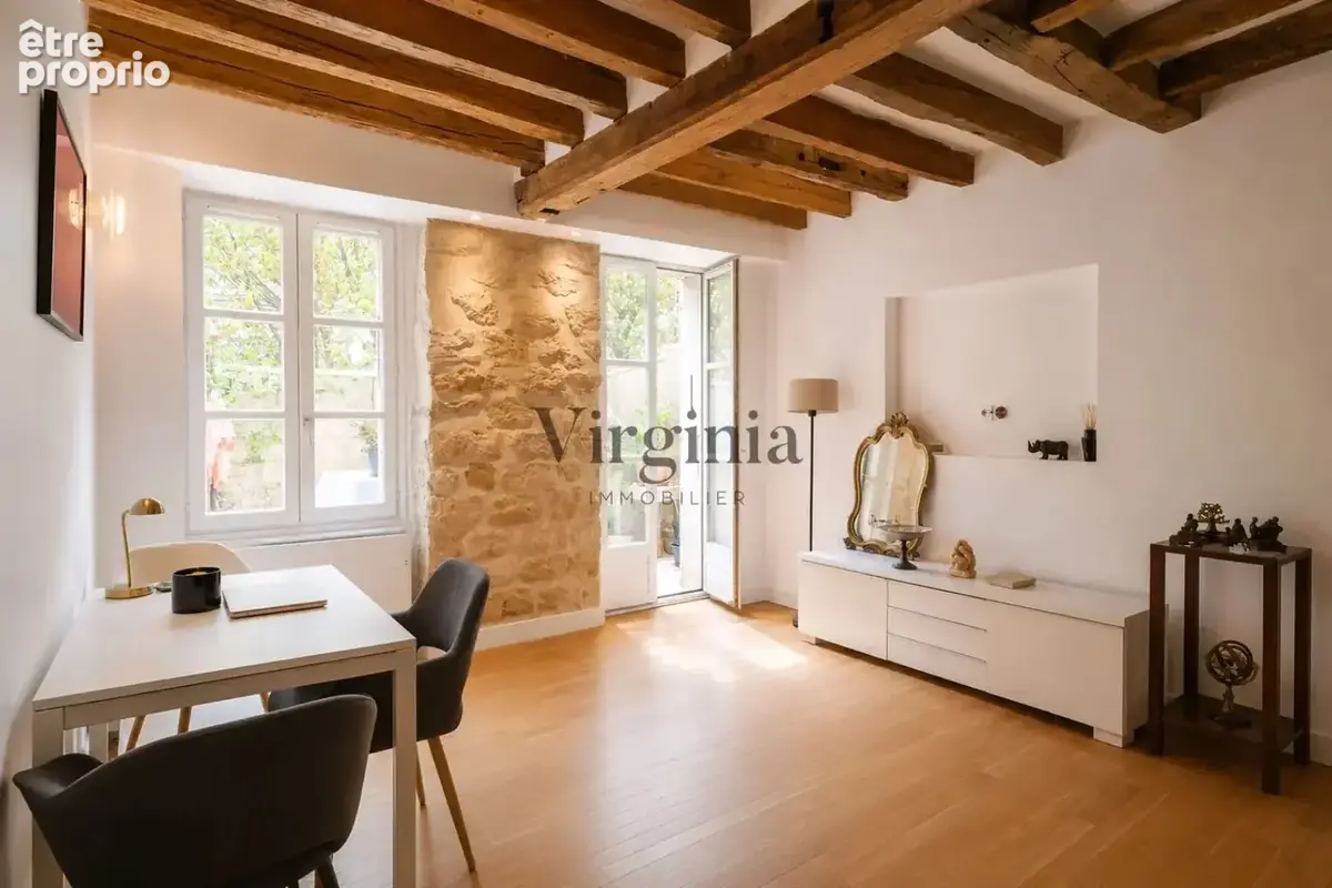Appartement à CHARENTON-LE-PONT