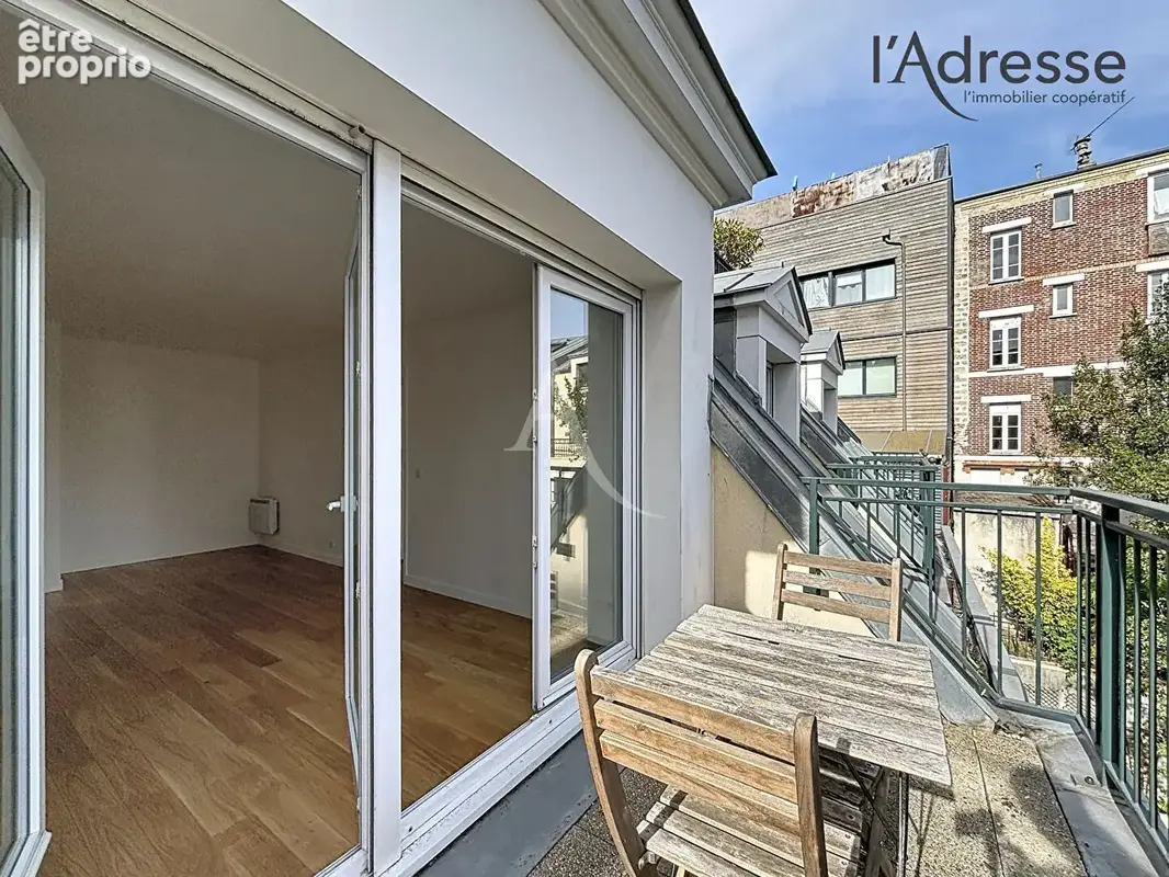 Suresnes Gambetta - Appartement Suresnes 2 pièces 46m² avec terrasse - Parking et Cave - photo 8