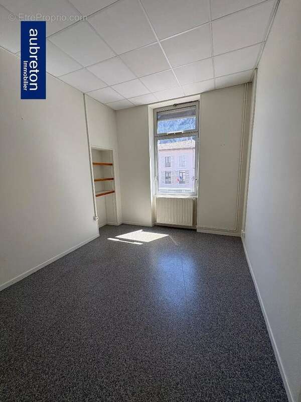 Appartement 200 m² à Sassenage  - photo 12