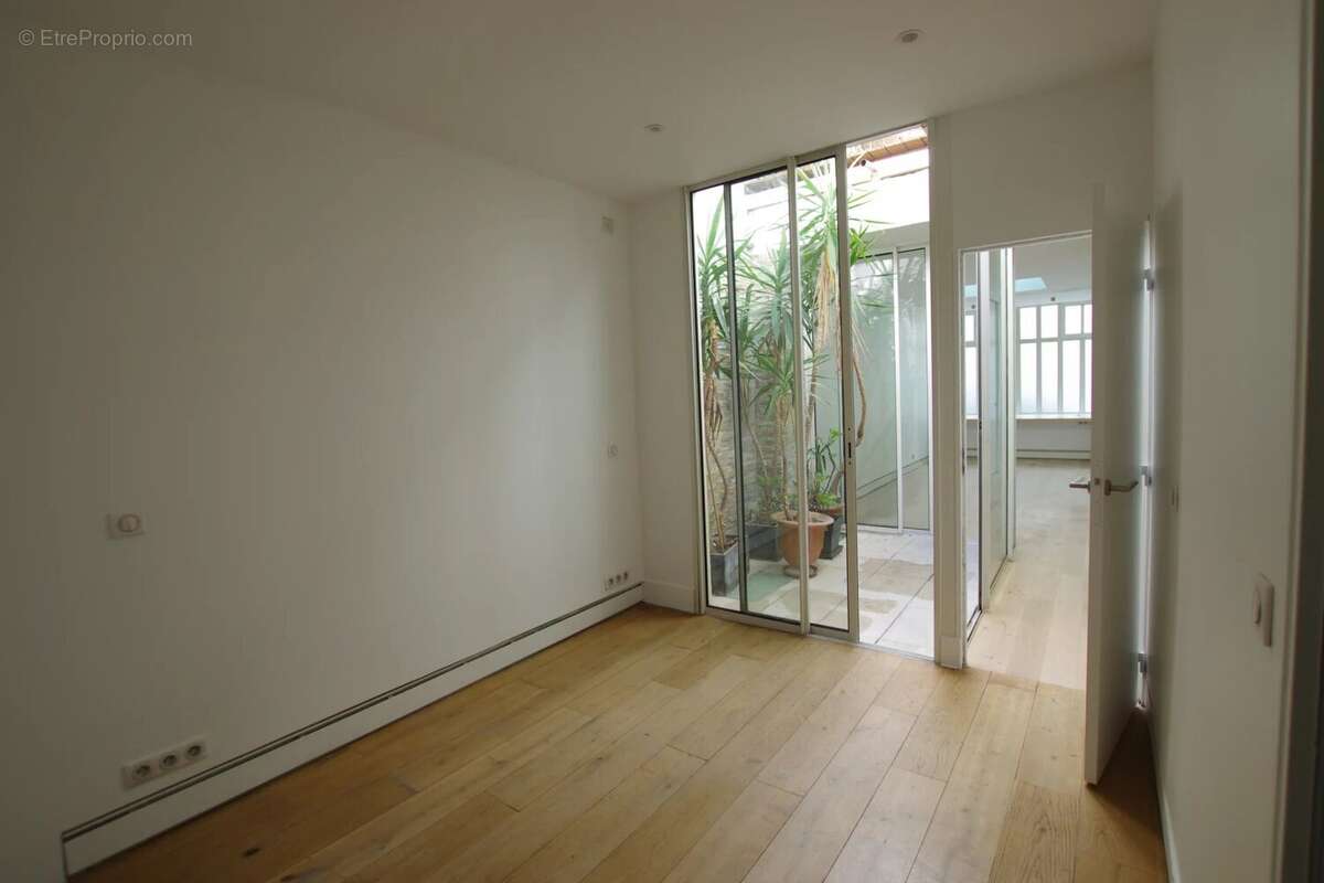 Appartement 5 pièces Paris 11ème - photo 15