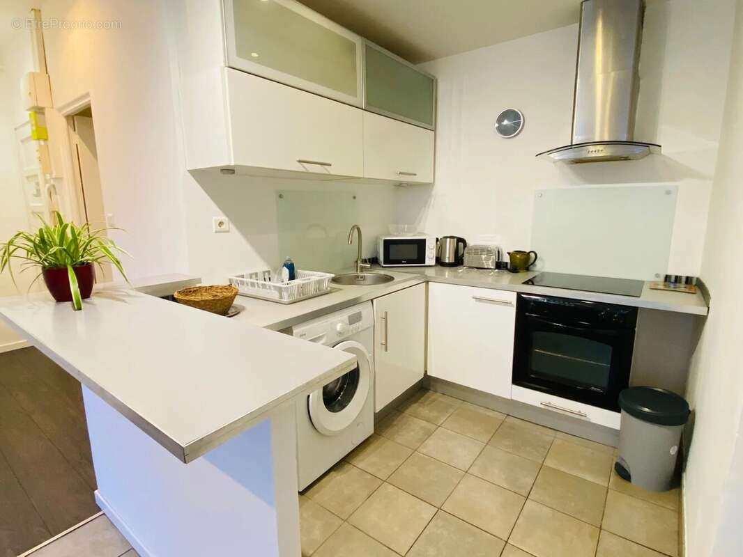 Appartement à MARSEILLE-3E