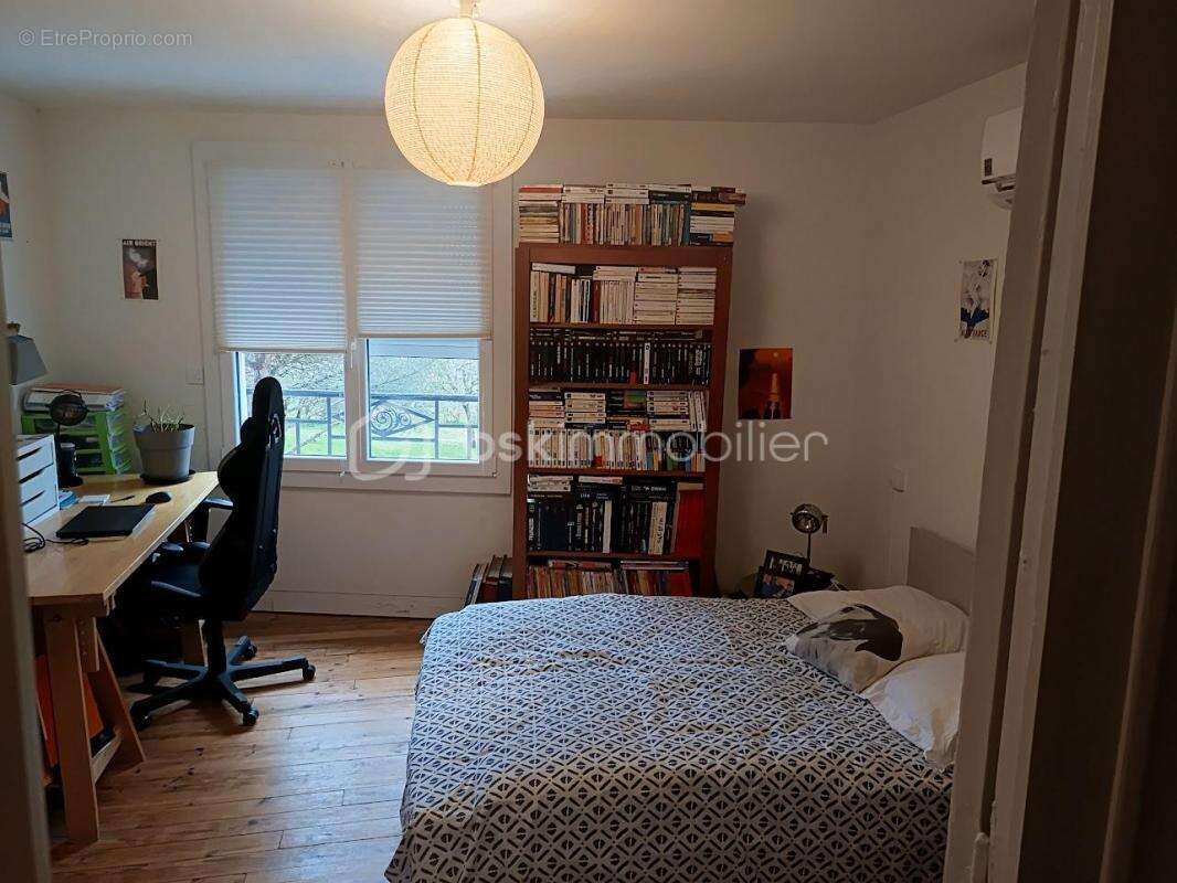 Maison de bourg 'clés en main' de 124 m² : Vie de plain-pied, Double Garage et Vue Campagne ! - photo 8