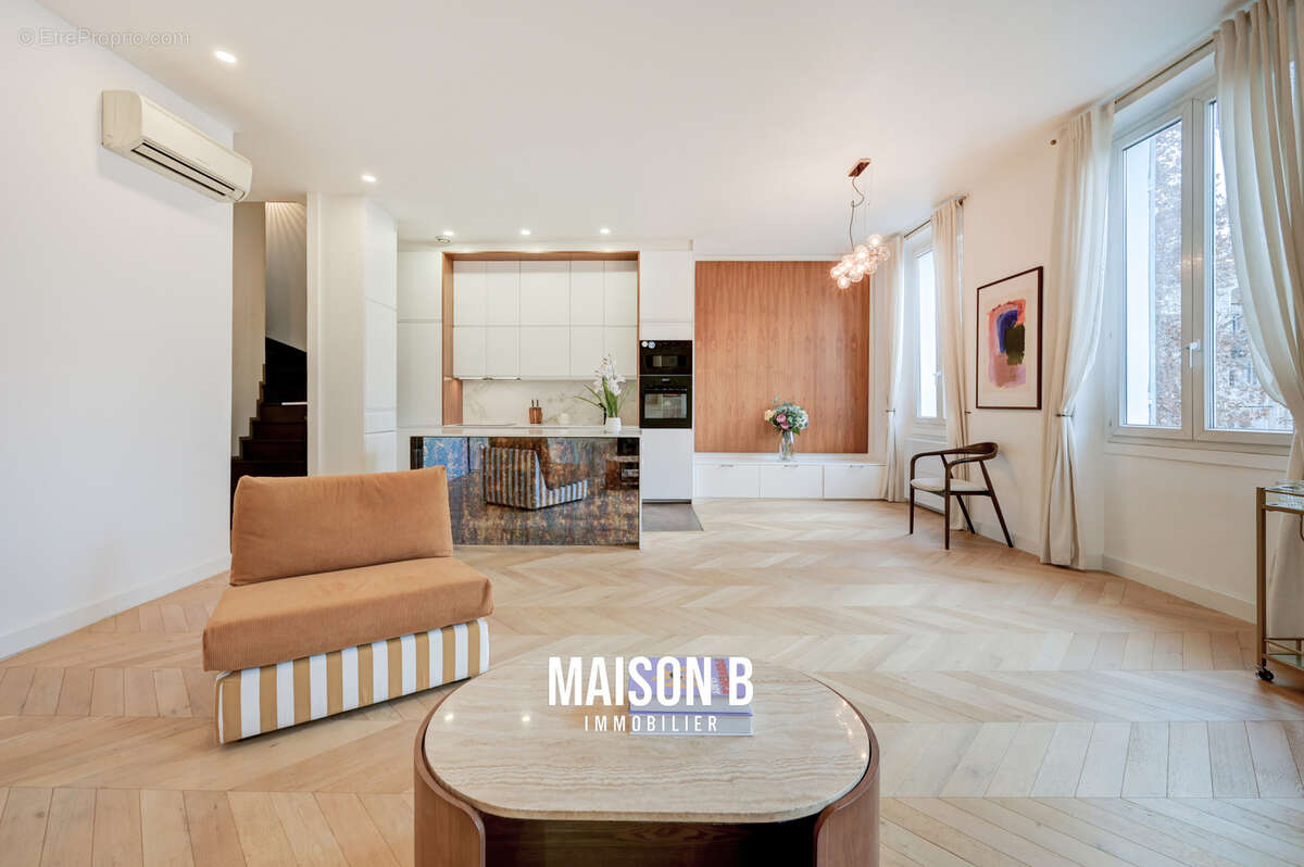 Appartement à MARSEILLE-6E