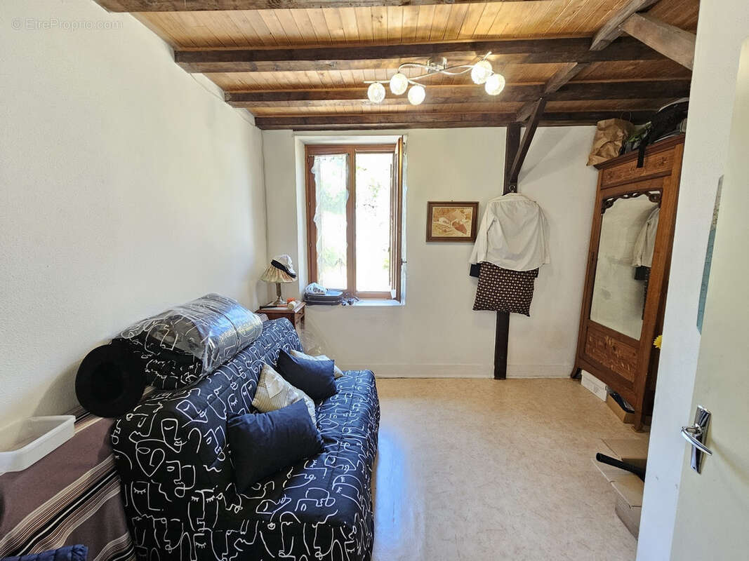 Appartement à JEURRE