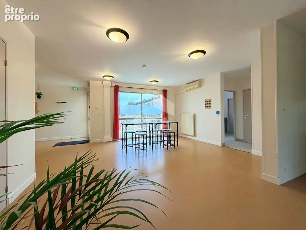 Immeuble 550m² à roullet-saint-estèphe - photo 5