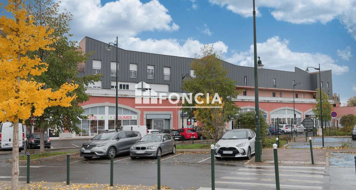 Appartement à CORBEIL-ESSONNES