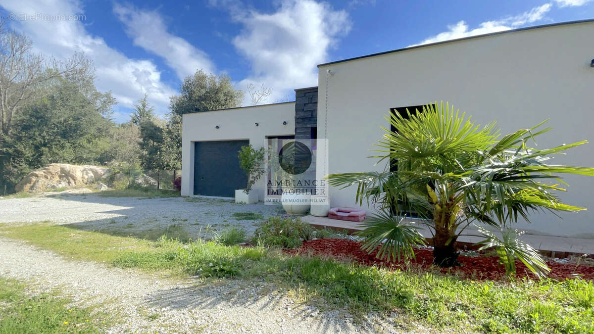 Maison à SAINT-PERAY