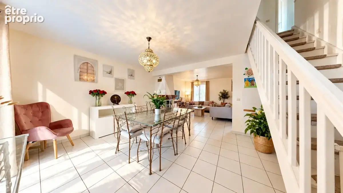 Maison Les Mureaux 104 m² - 4 chambres - photo 3