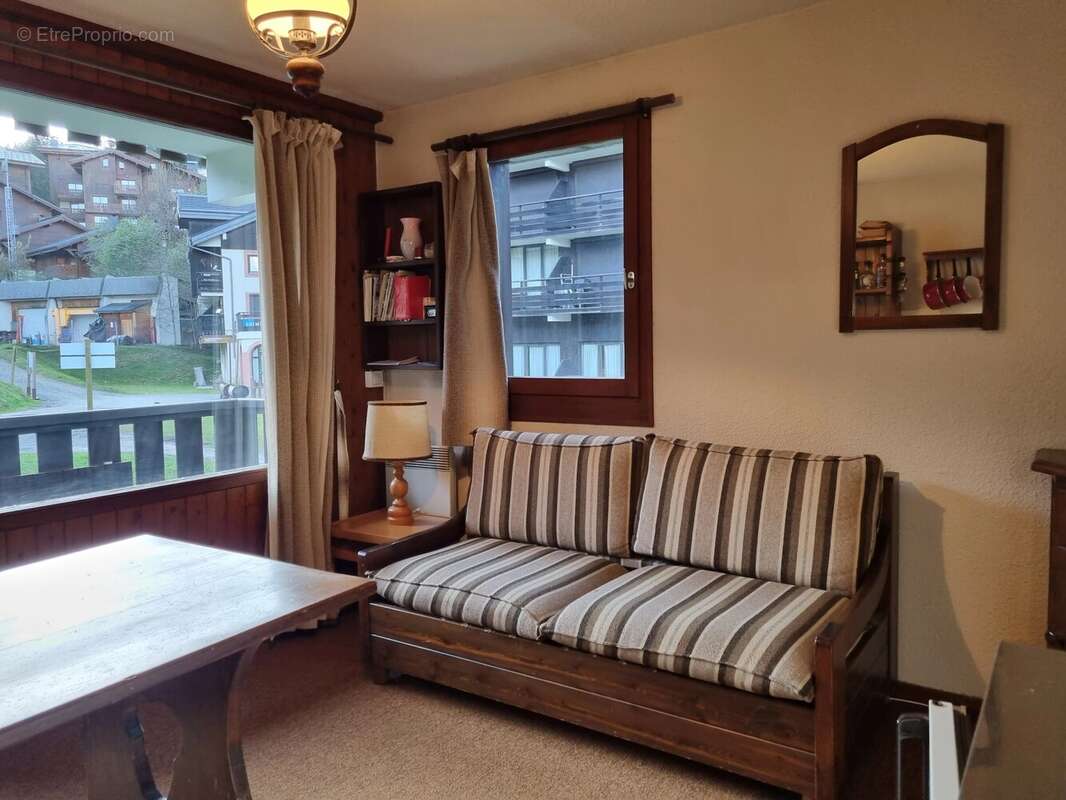 Appartement à MORILLON