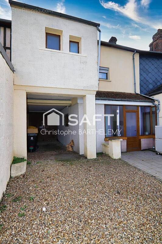 Photo 1 - Maison à SAINT-PIERRE-LES-ELBEUF