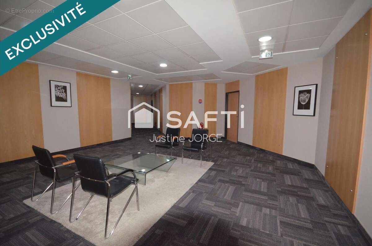 Photo 3 - Commerce à EVRY