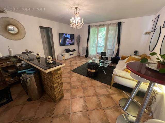 Appartement à EPERNON