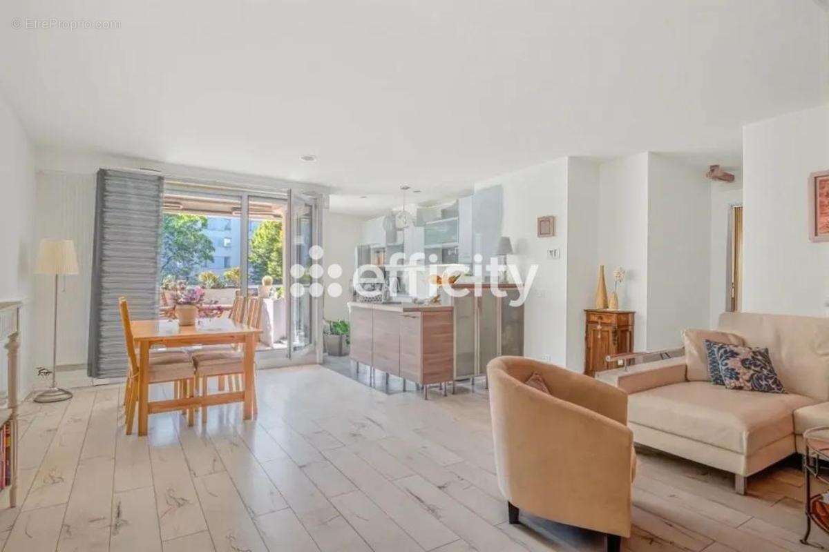 Appartement à LYON-4E