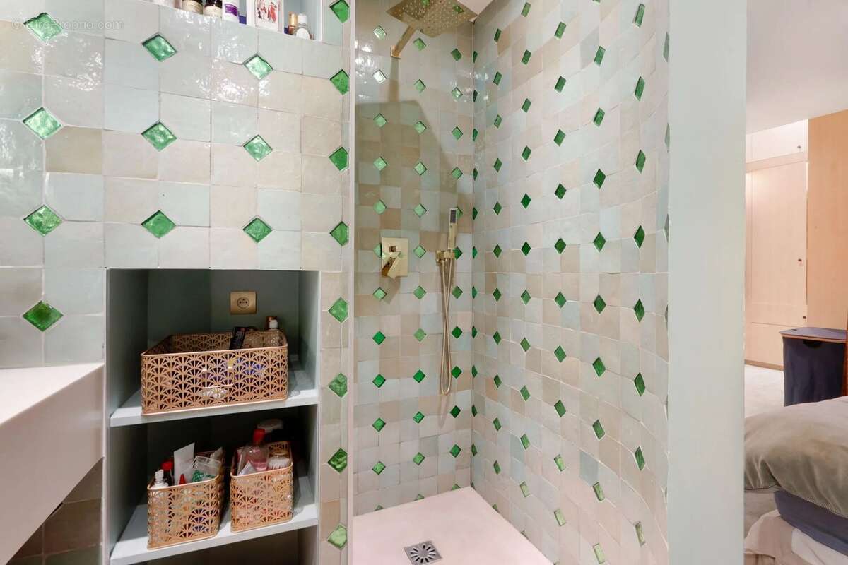 Appartement à PARIS-3E