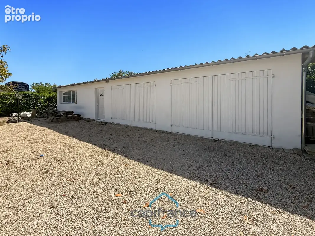 Dpt Gers (32), à vendre RISCLE très belle maison T8 de 220 m² habitables + grand garage et dépendances sur 875 m² de terrain, au - photo 18