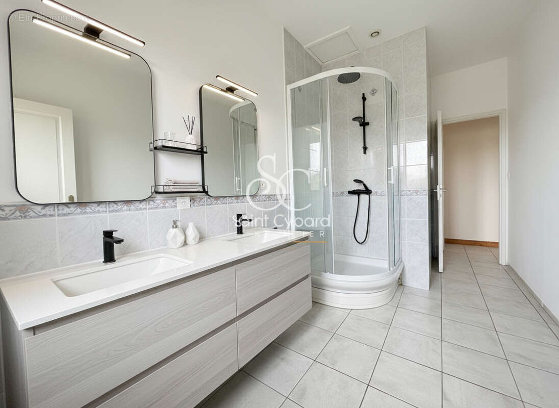 Maison à SAINT-SATURNIN