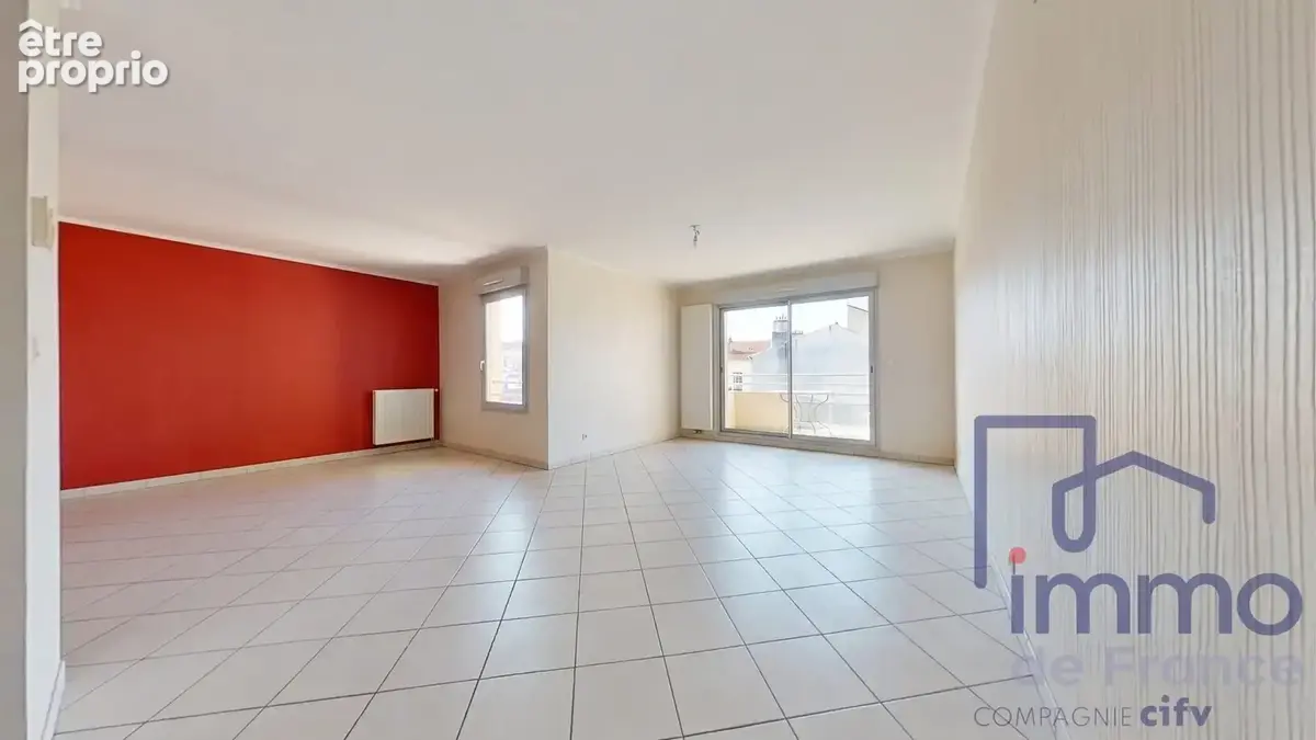 Appartement 110 m² à Saint-Etienne  - photo 2