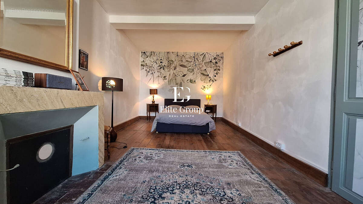 Maison à CHATEAUNEUF-SUR-CHARENTE