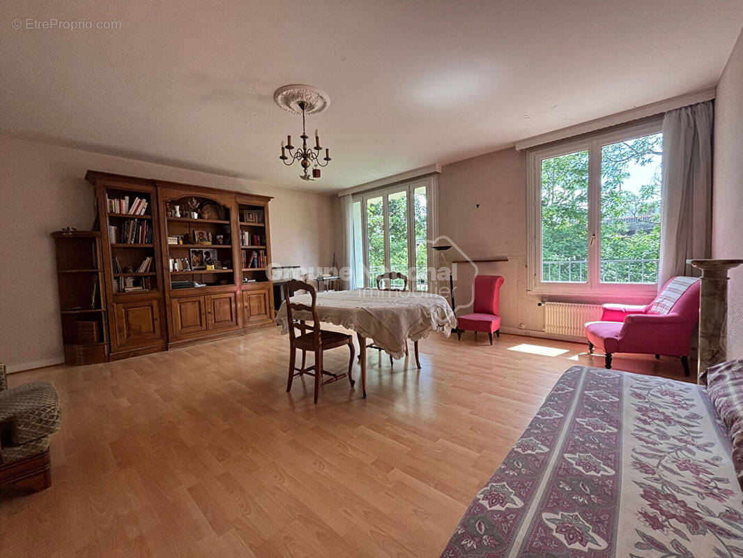 Appartement à VERSAILLES