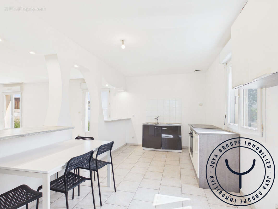 Maison 97 m² à Romilly-Sur-Seine  - photo 5