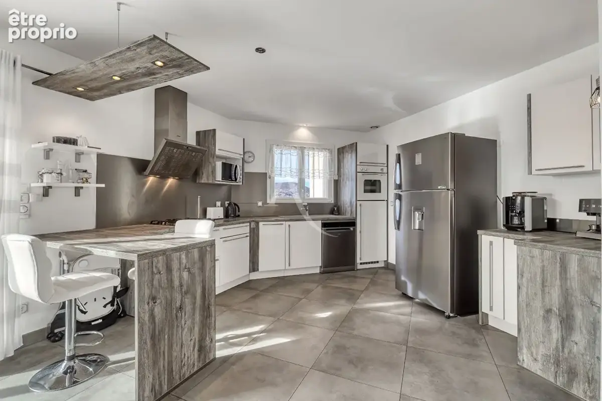 Maison saint-martin-bellevue  154m², (244 m² au sol) - photo 4
