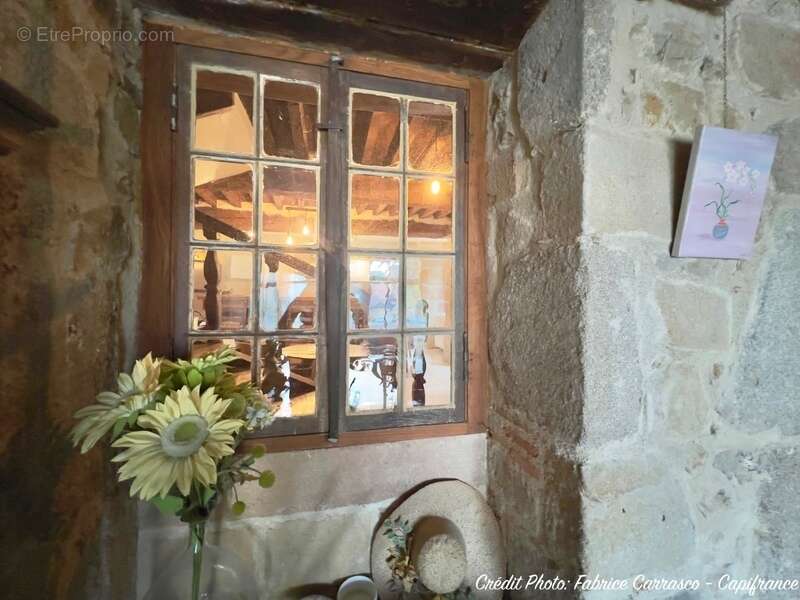 Maison à MONTAIGUT