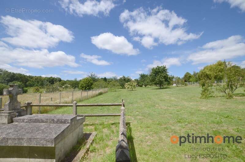  Propriété exceptionnelle avec étang privé sur plus de 1,7 hectare – Mazerolles, Charente  - photo 69
