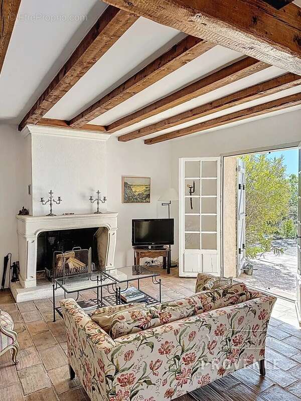 Maison à SAINT-ANTONIN-DU-VAR