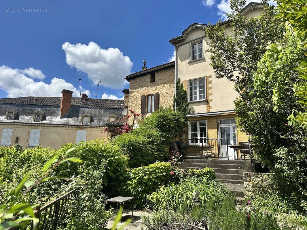Maison à BELVES