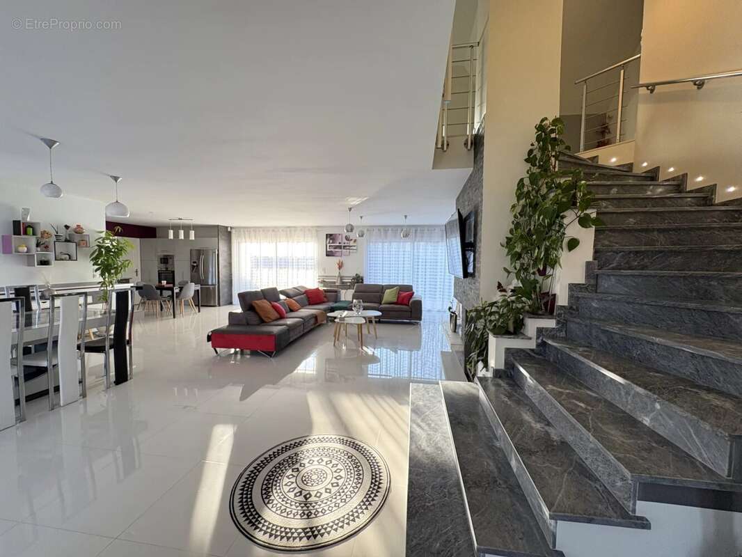 Maison à LE PLESSIS-TREVISE