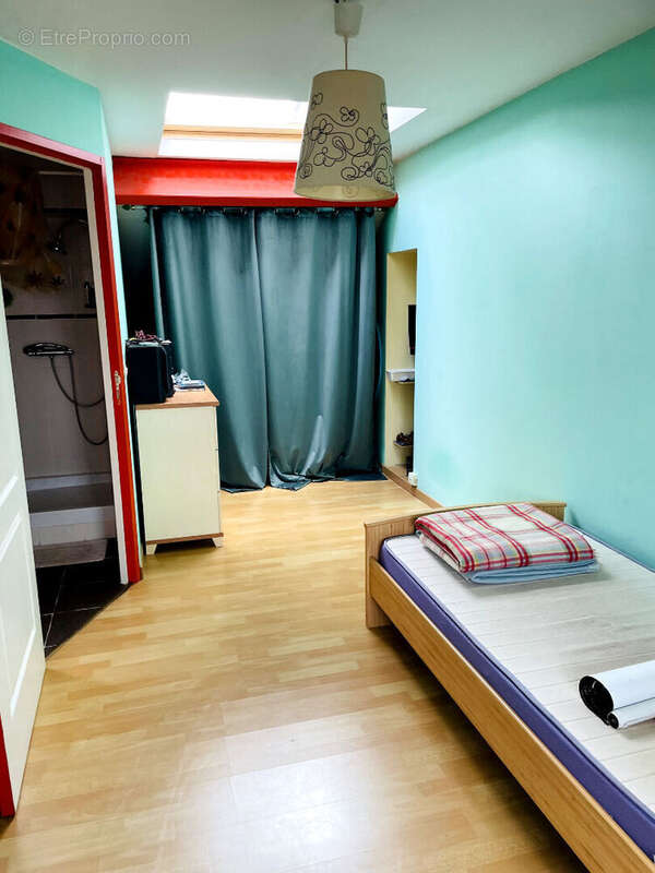 Maison à LA CELLE-SAINT-AVANT