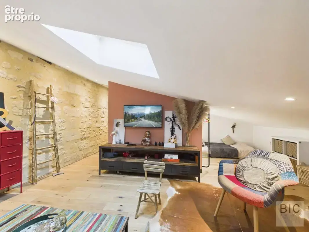 A vendre très joli appartement entièrement rénové - photo 8
