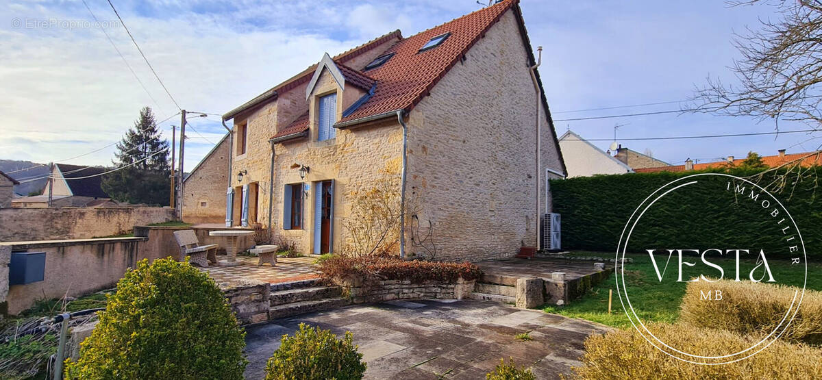 Maison à PONCEY-SUR-L'IGNON