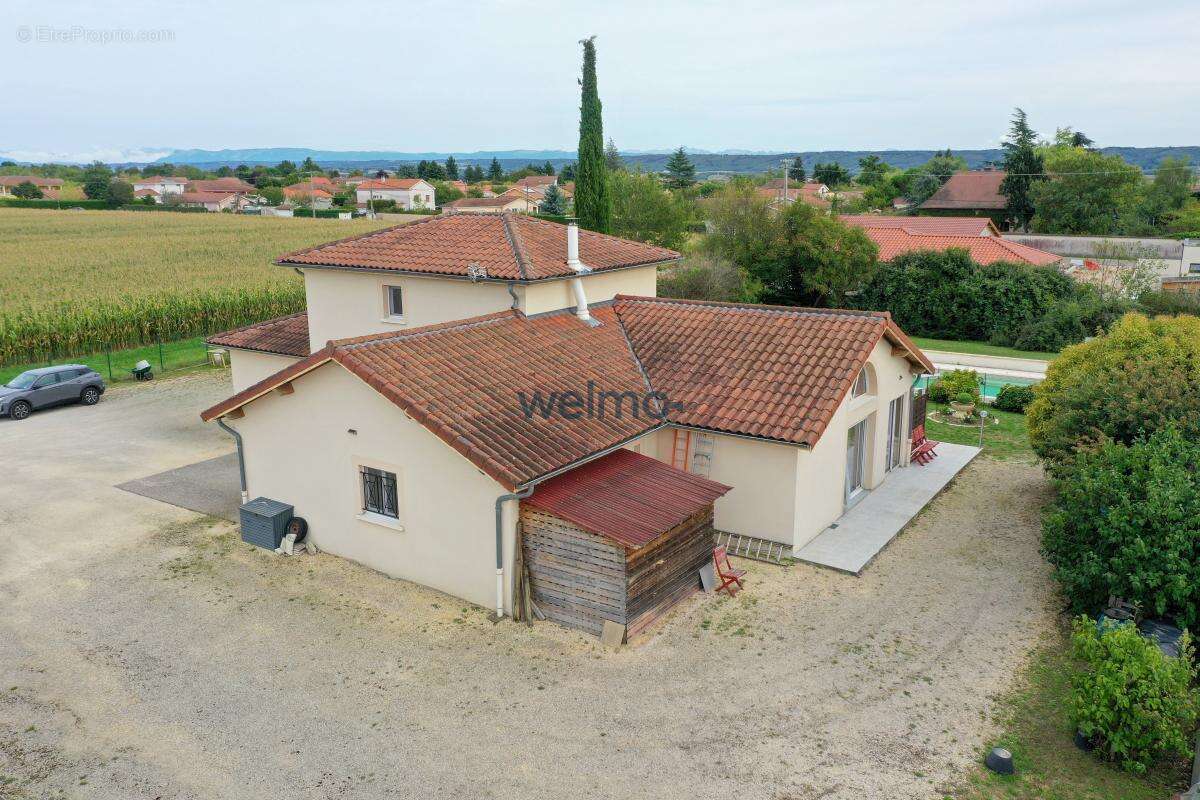 Maison à BEAUREPAIRE