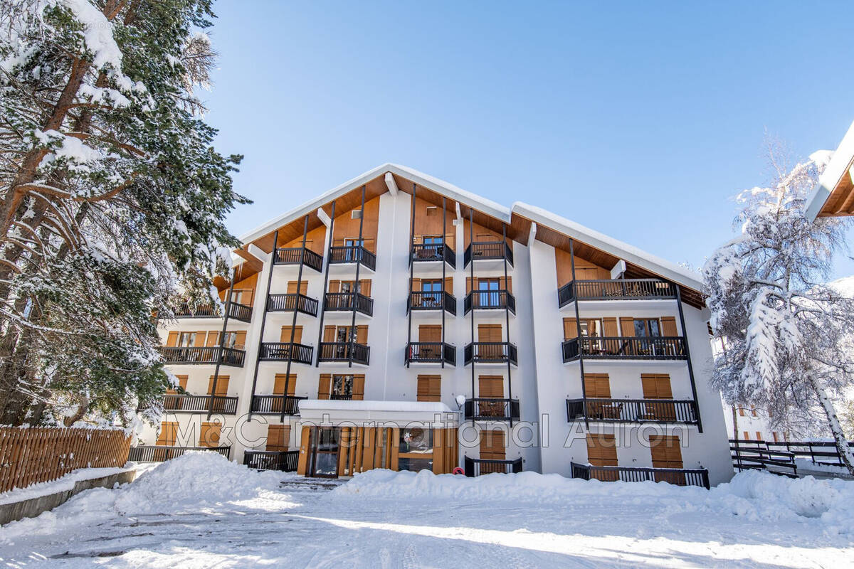 Appartement à SAINT-ETIENNE-DE-TINEE