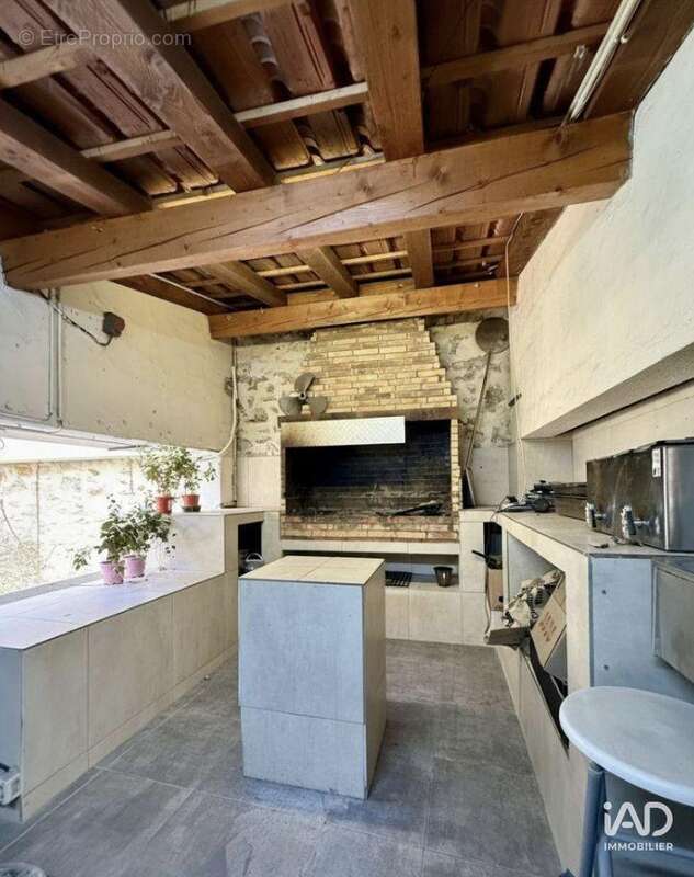 Photo 4 - Commerce à MARSEILLE-9E