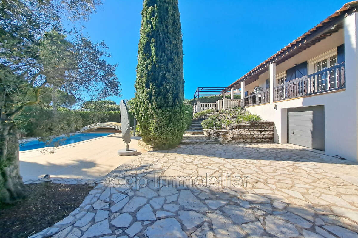 Maison 120 m² à Agde  - photo 2