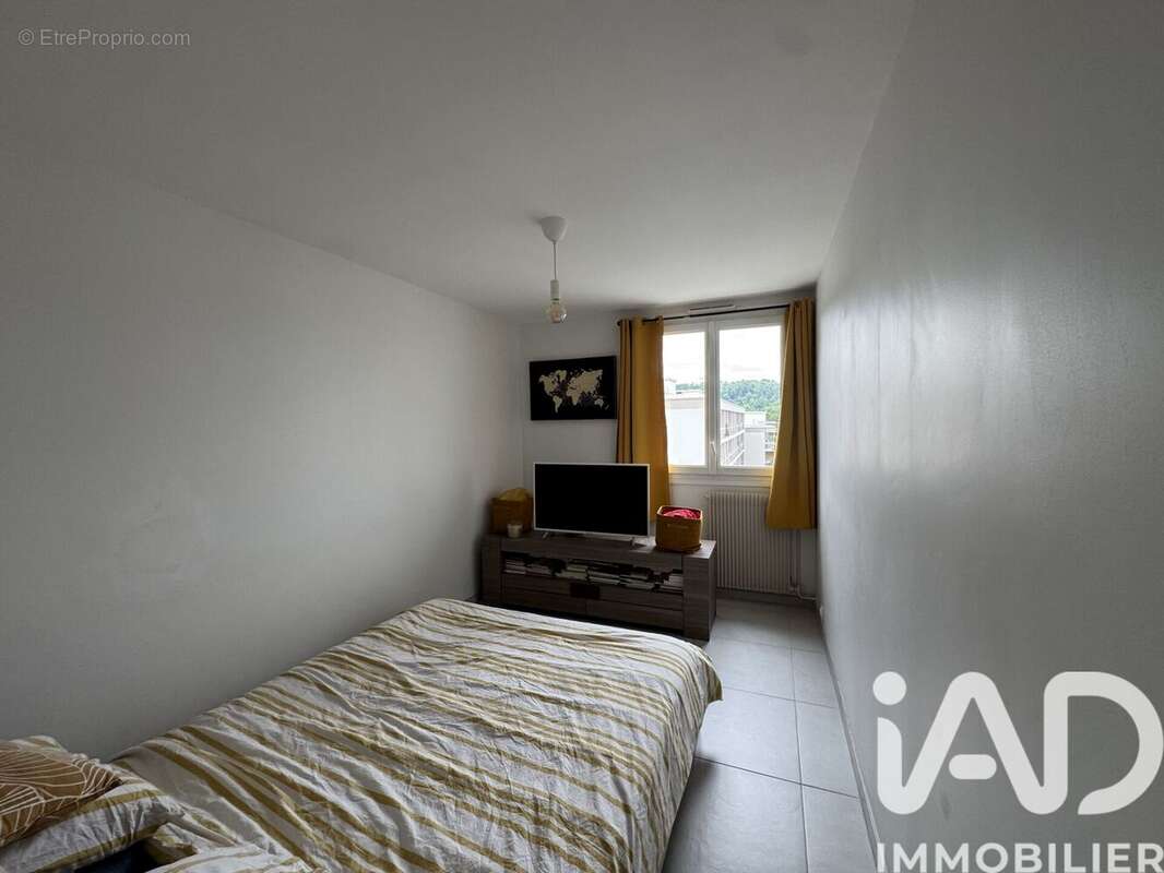 Photo 5 - Appartement à OULLINS