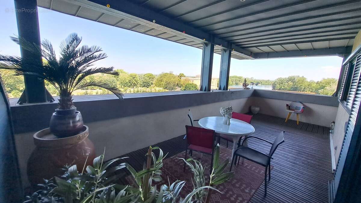 Agde - appartement duplex de standing - t4 au dernier étage - terrasse 36m² (vue)- 2 parkings couverts. - photo 5