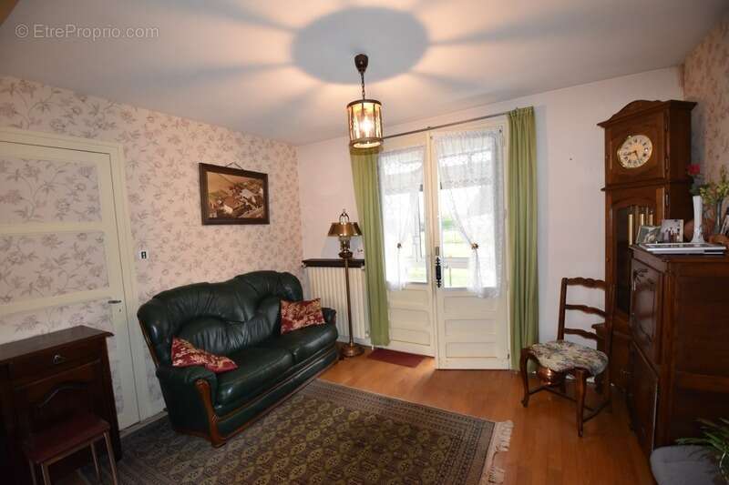 Maison à GANNAY-SUR-LOIRE