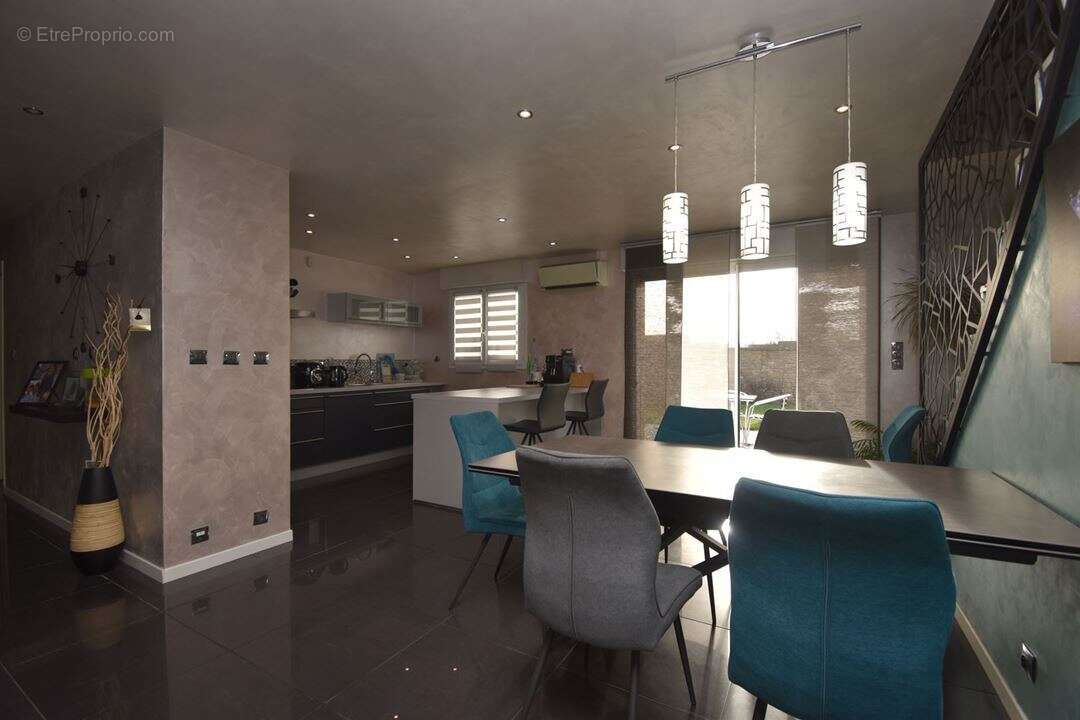 Maison à MONTIGNY-EN-OSTREVENT