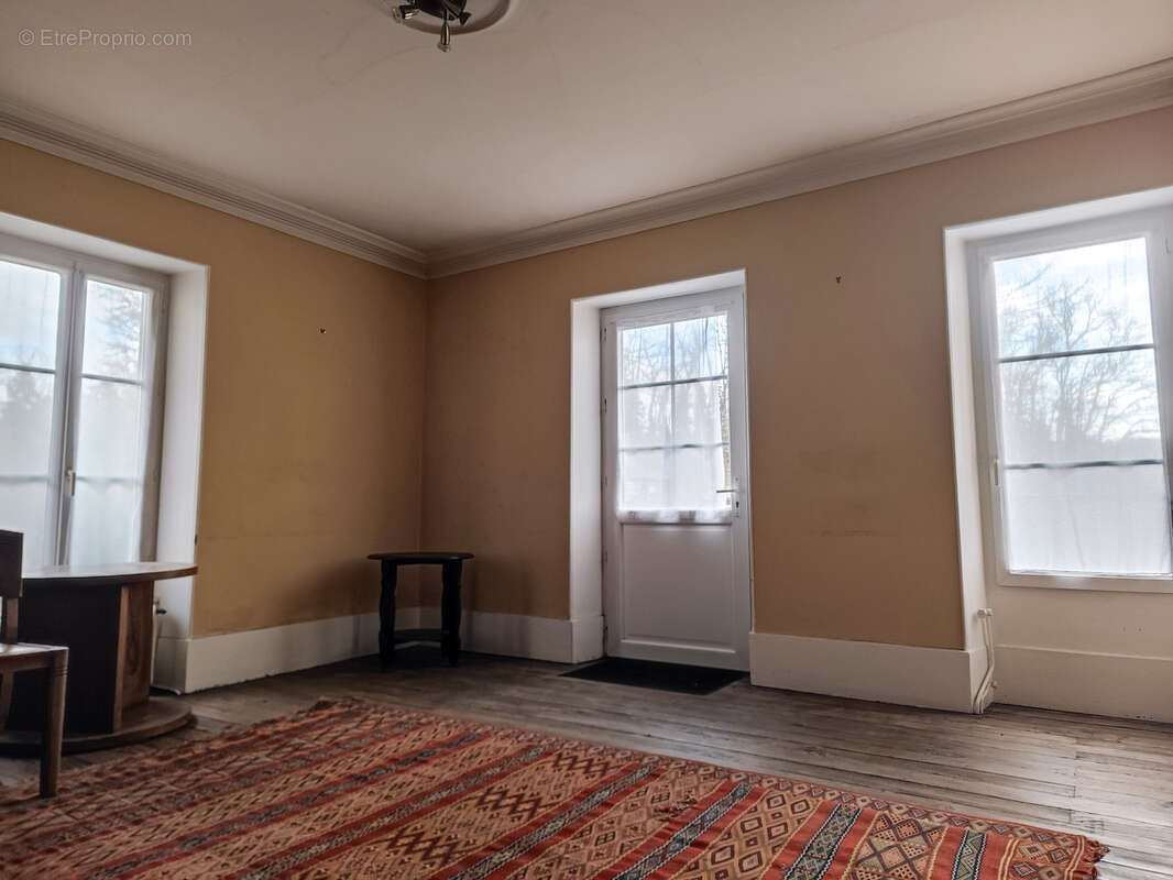 Maison à SAINT-HONORE-LES-BAINS